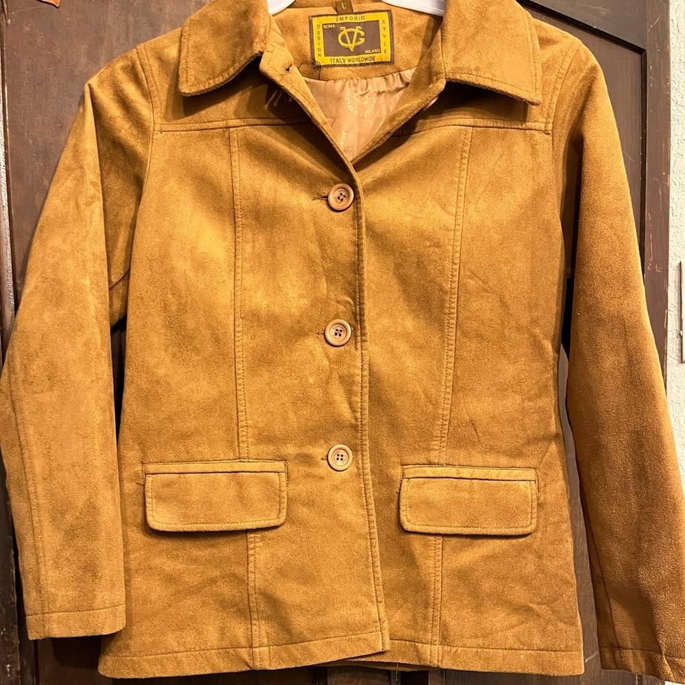 VC Milano Emporio polyester brown jacket. Size large